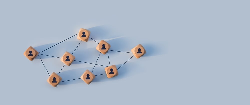 community linker - image of connected people icons